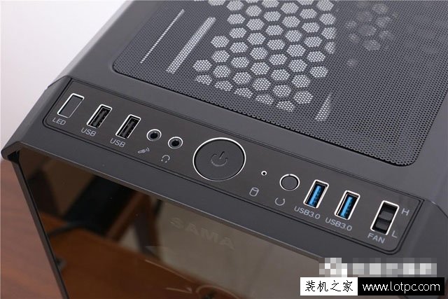最新2017年i7-7700K/Z270/RX580组装电脑教程实录（附上电脑配置）