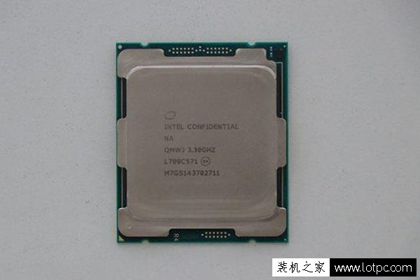 Intel酷睿i9-7900X评测：对比酷睿i7、锐龙R7处理器”