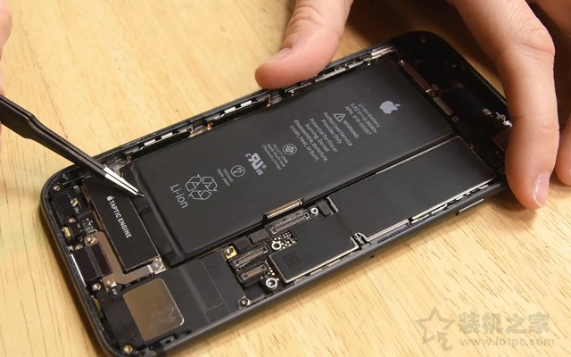 苹果手机不换原装电池可以吗 iPhone手机原装电池和非原装的区别