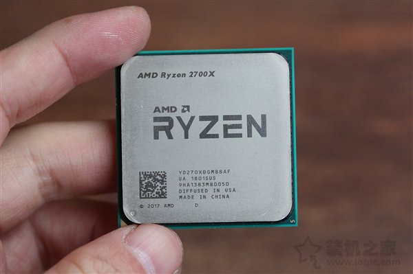 AMD二代锐龙Ryzen7 2700X内置核显吗 R7-2700/2700X要搭配显卡吗？
