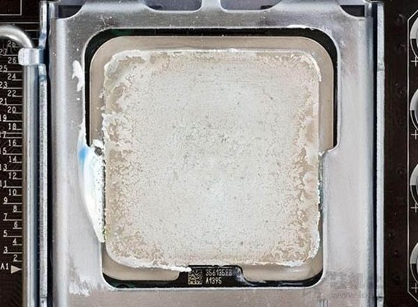 CPU硅脂有什么作用？CPU硅脂可以用牙膏代替吗？不涂硅脂可以吗？