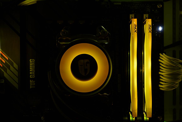 打造超炫酷黄色灯效主机,锐龙R7 5800X配RTX3070装机配置单+图赏
