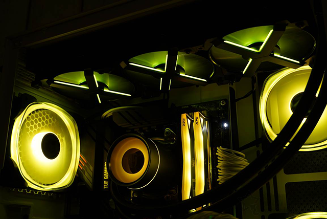 打造超炫酷黄色灯效主机,锐龙R7 5800X配RTX3070装机配置单+图赏